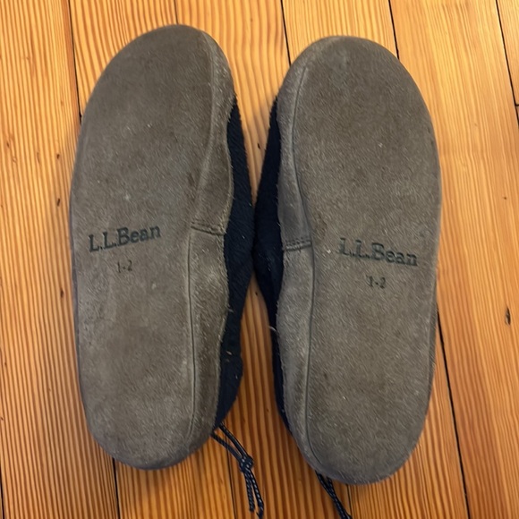 Great condition LL Bean fleece slippers - Picture 2 of 3